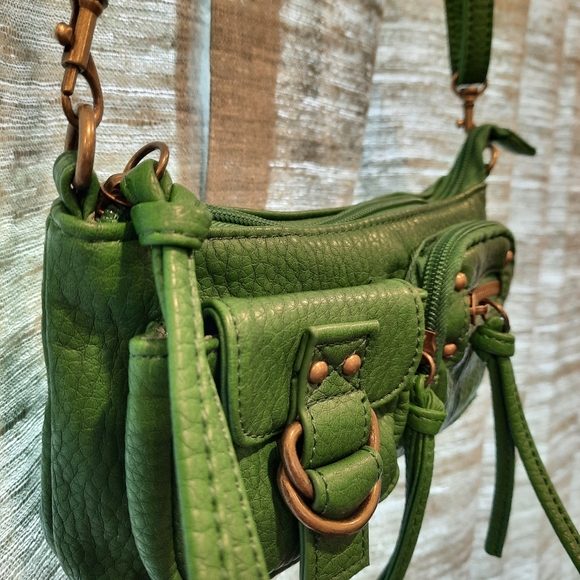 Handbags - Green faux leather purse/clutch
